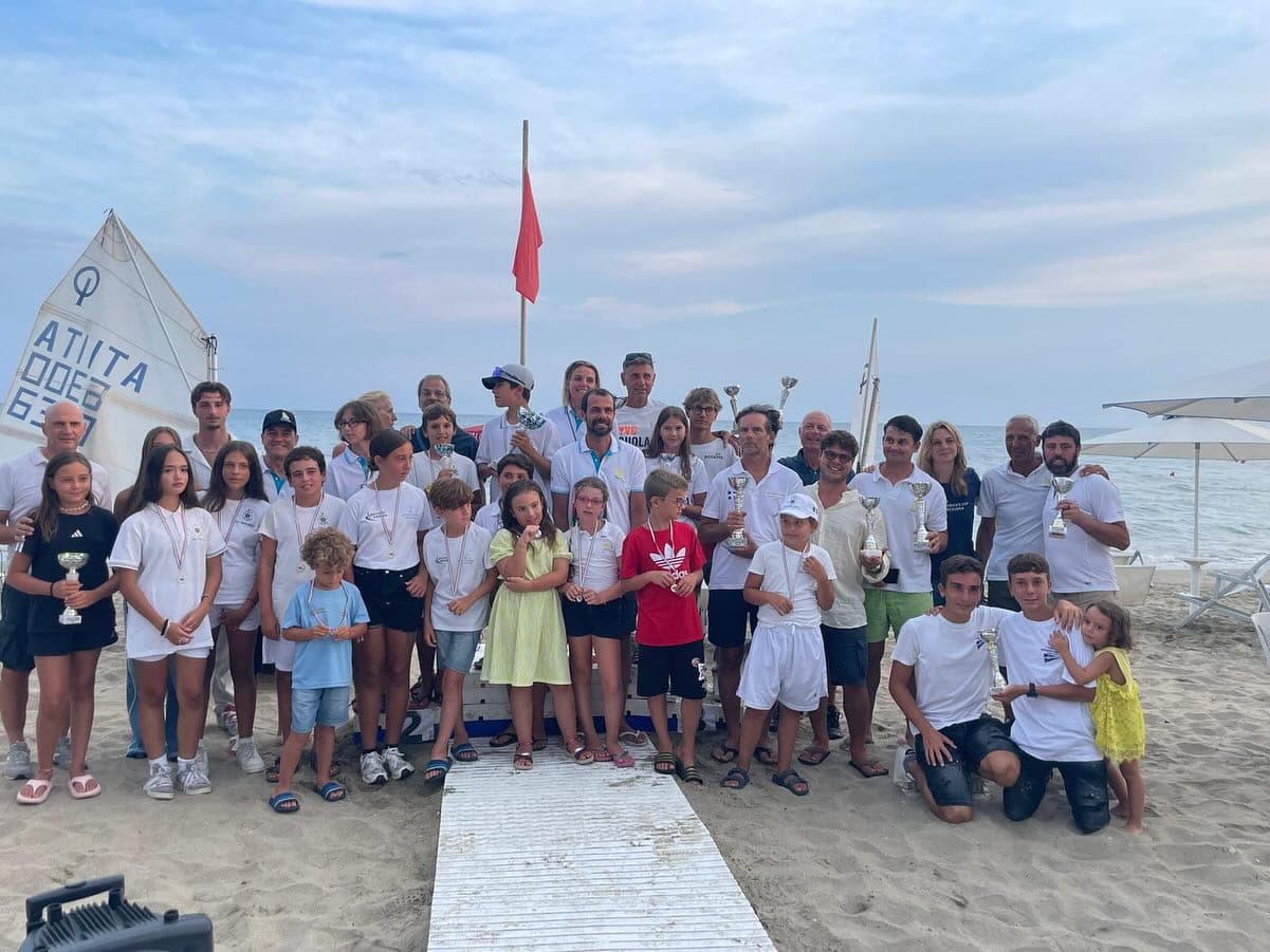 Fotografia 7 del Club Velico Riva Azzurra Terracina - Corsi di Vela, Regate, Scuola Vela FIV, Sport in mare a Latina e provincia