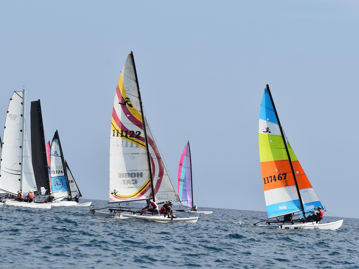 Fotografia 17 del Club Velico Riva Azzurra Terracina - Corsi di Vela, Regate, Scuola Vela FIV, Sport in mare a Latina e provincia